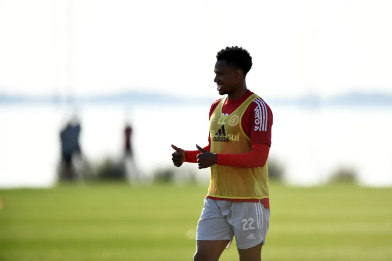 Jussa em treino no Inter (Foto: Ricardo Duarte/SCI)