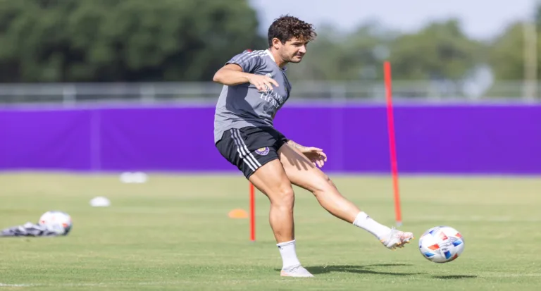 Alexandre Pato Pato em treino no Orlando City (Foto: Mark Thor/Orlando City)
