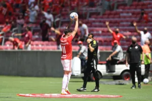 Yuri Alberto comemora gol pelo Inter (Foto: Ricardo Duarte/SCI)