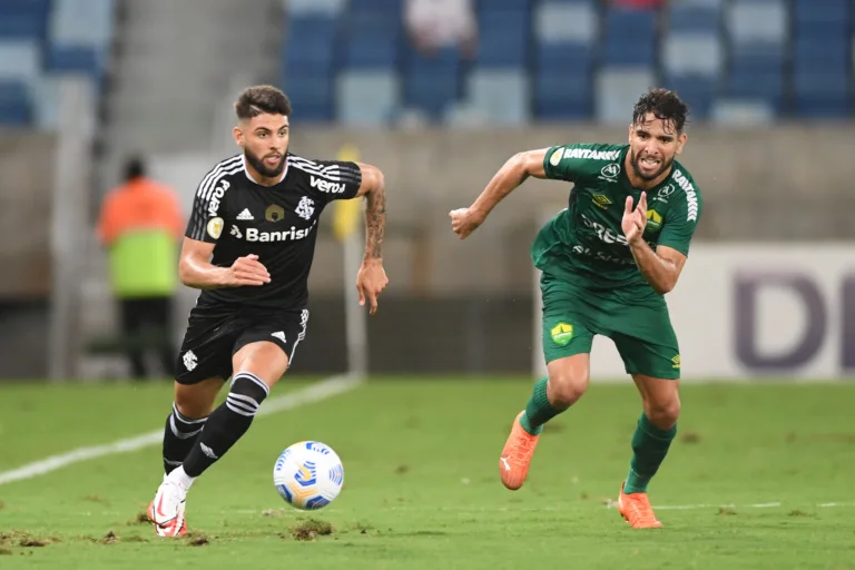 Yuri Alberto em ação pelo Inter (Foto: Ricardo Duarte/SCI)