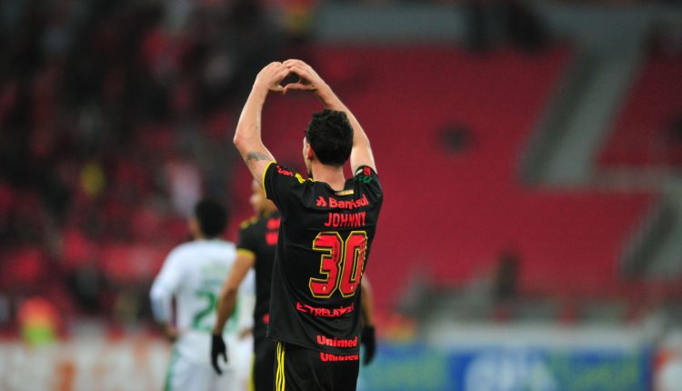 Johnny comemora gol pelo Inter (Foto: Ricardo Duarte/SCI)