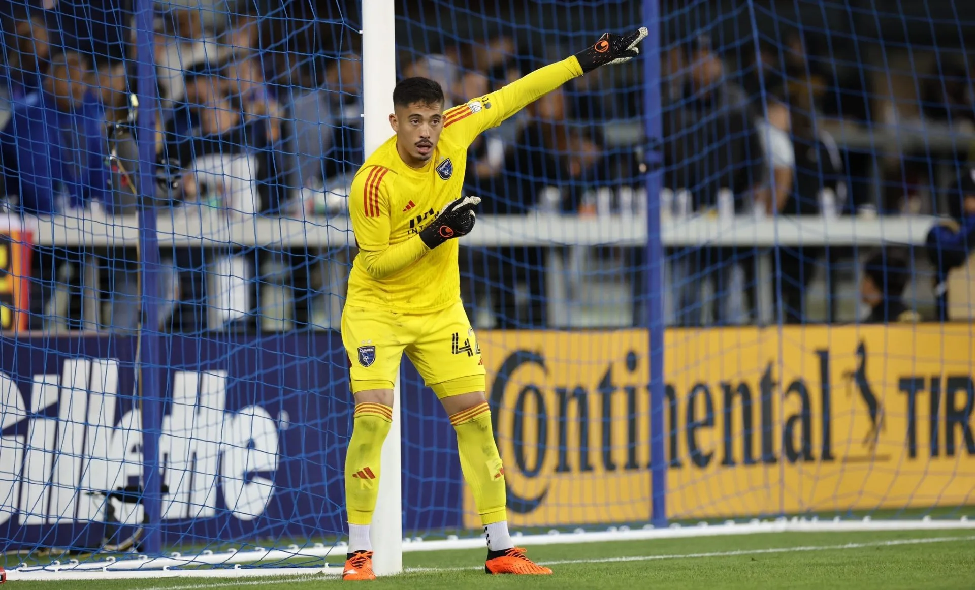 goleiro Daniel em ação nos Estados Unidos (Divulgação)