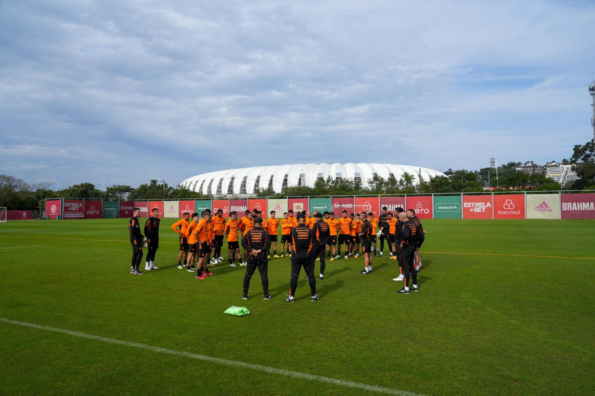 Grupo do Inter (Foto: Ricardo Duarte/SCI)