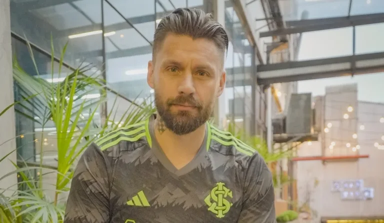 Sobis é ídolo do Inter (Ricardo Duarte/SCI) Brasileirão