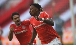 Abel Hernández em ação pelo Inter (Foto: Ricardo Duarte /SCI)