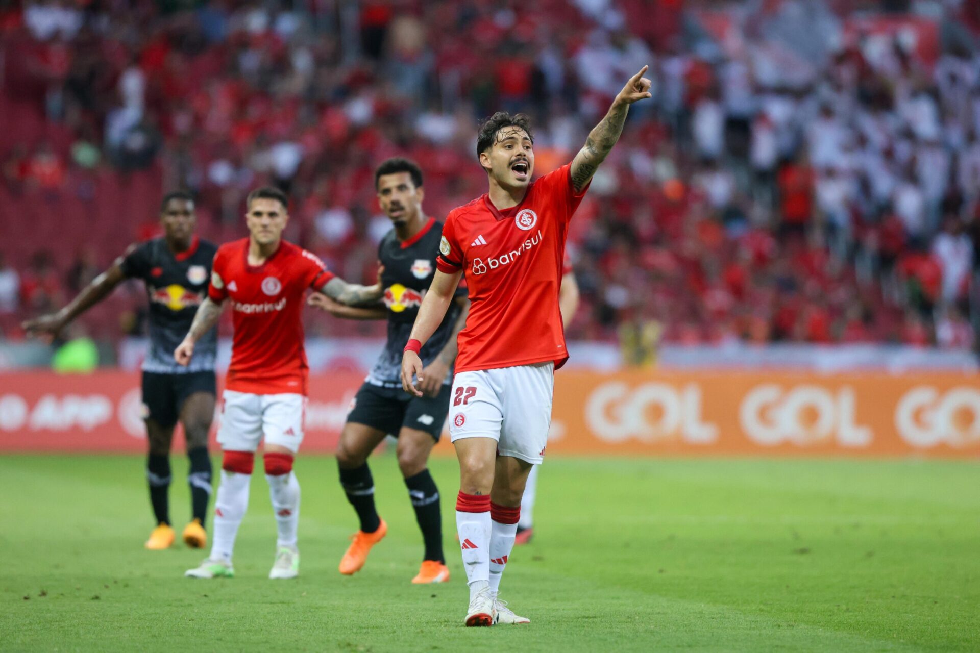 Mauricio em ação pelo Inter (Foto: Ricardo Duarte/SCI)