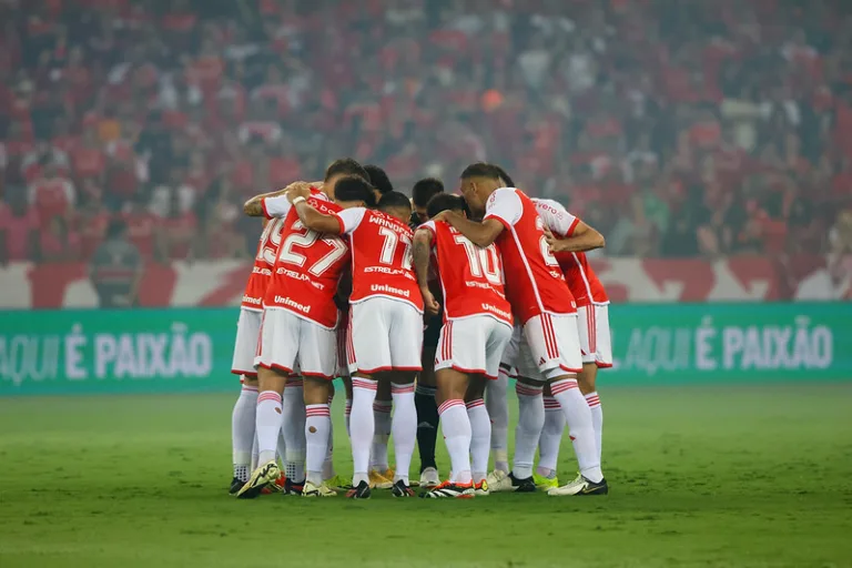 goleiro Fabricio Jogadores do Inter antes de começar partida (Divulgação/SCI)