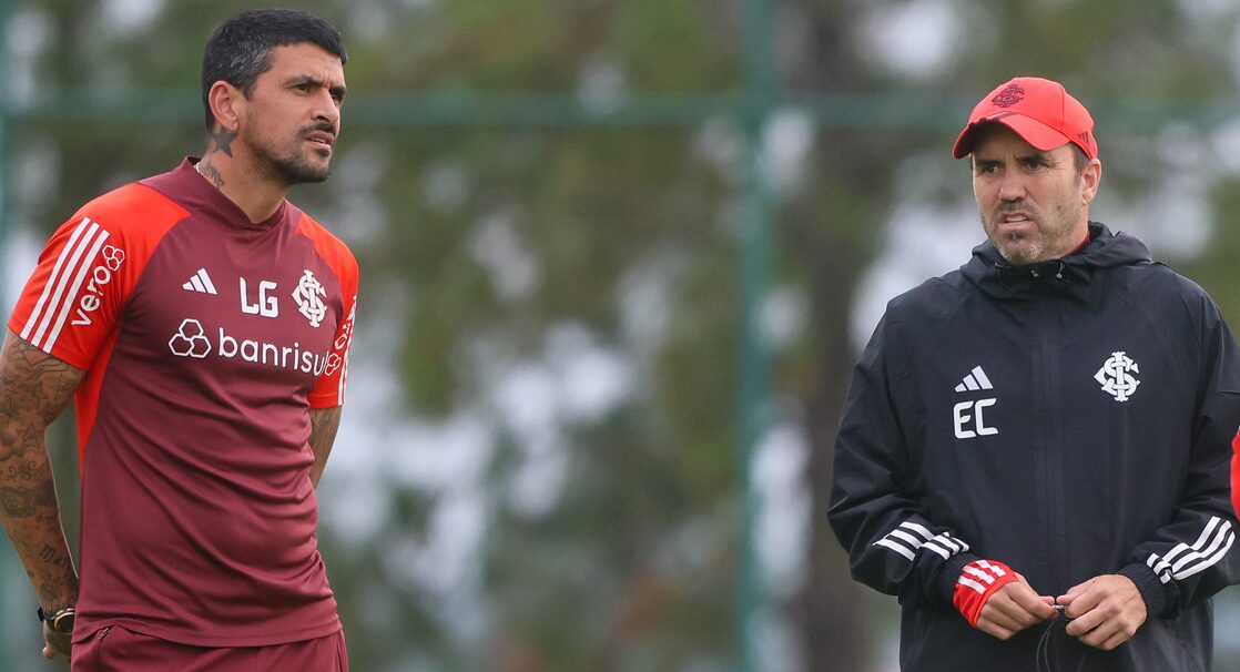 Coudet e Lucho González no Inter (Foto: Ricardo Duarte/SCI)