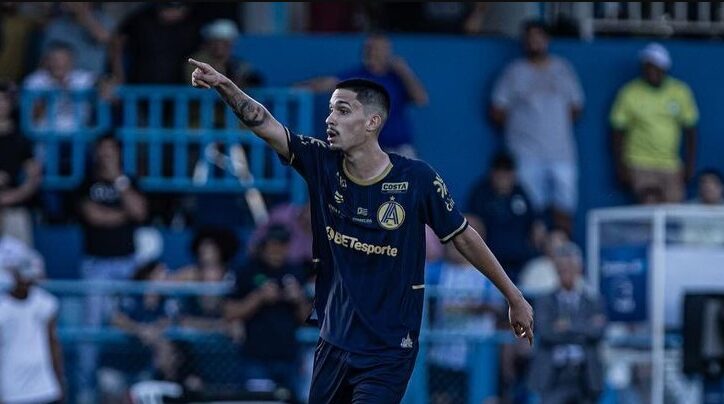 Enzo na Aparecidense (📷 Wigor Vieira)