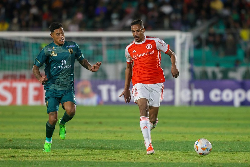 Fernando em jogo pela Sul-Americana (Foto: Ricardo Duarte/SCI)