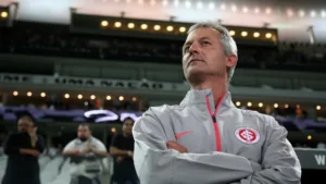 Lisca em treino no Inter (Foto: Ricardo Duarte / Internacional)