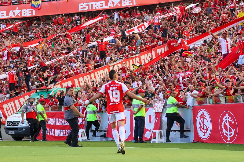Borré comemora gol pelo Inter (Foto: Ricardo Duarte/SCI)