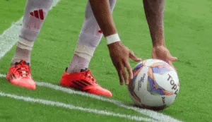 Bola (Foto: Ricardo Duarte/SCI) Futebol Inter Walter