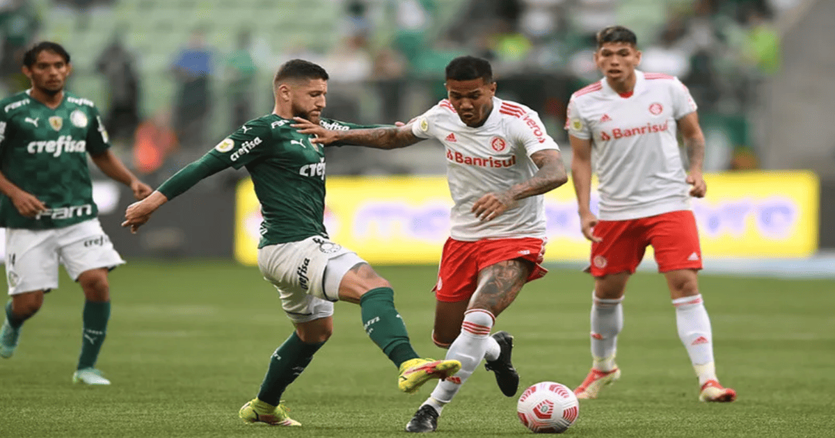 Zé Gabriel em ação pelo Inter (Foto: Ricardo Duarte/SCI)