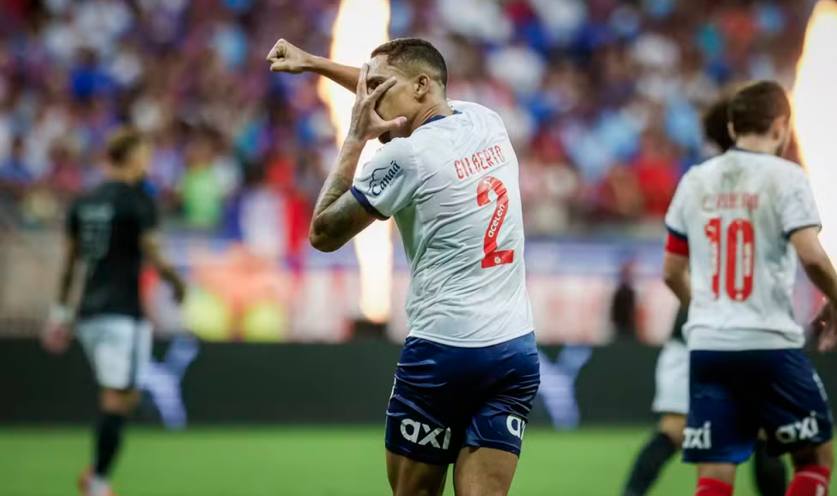 Lateral Gilberto (Divulgação/Bahia)