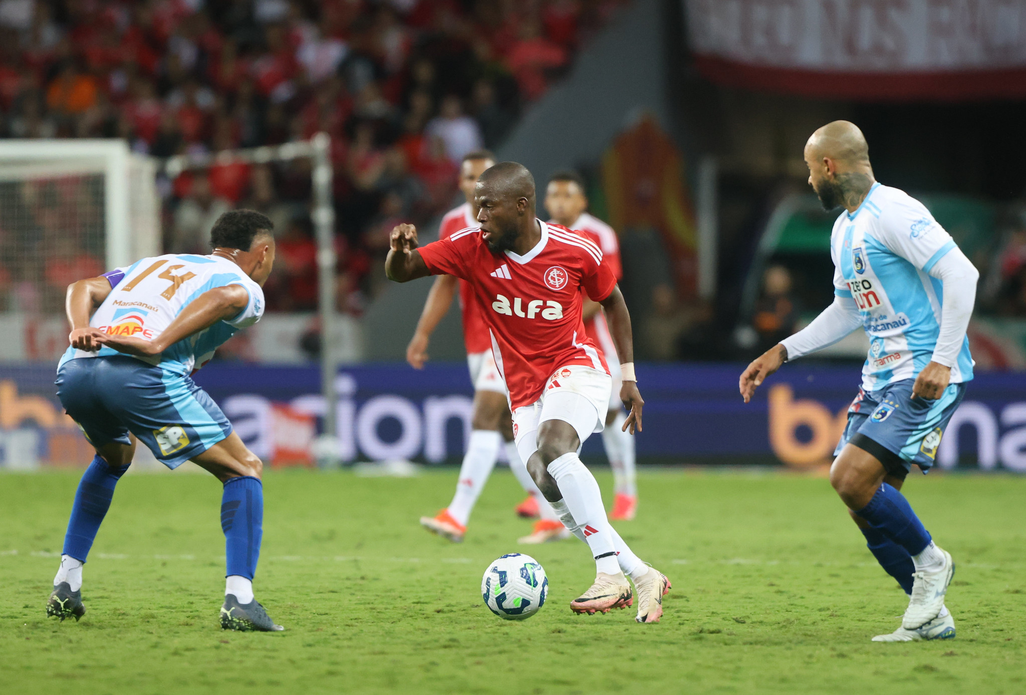 Enner Valencia em ação pelo Inter contra o Maracanã pela Copa do Brasil (Foto: Ricardo Duarte/SCI)