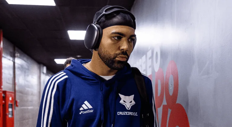 Gabigol nos corredores do Beira-Rio