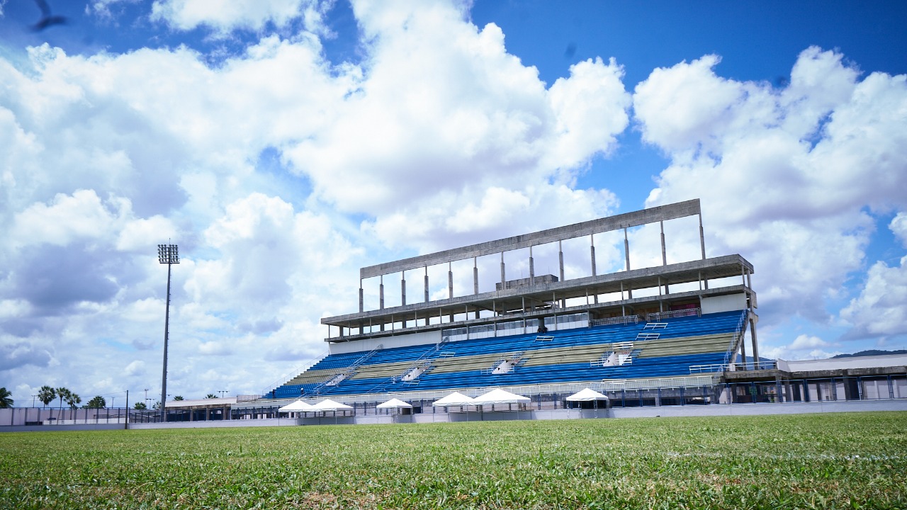 Estádio Municipal Prefeito Almir Dutra (Divulgação) 