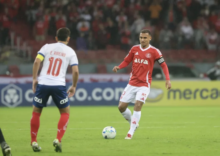 Alan Patrick pelo Inter contra o Bahia na Libertadores (Foto: Ricardo Duarte/SCI) CBF Inter Conmebol pune Inter