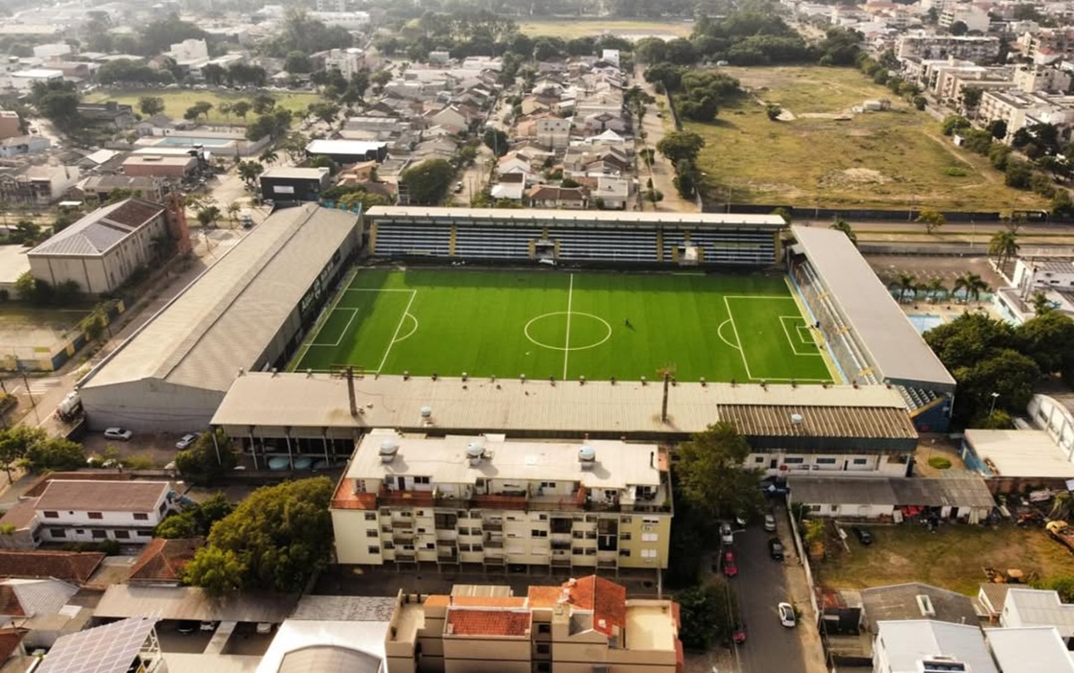 Novo gramado do Estádio Passo d'Areia, do São José (Foto: Divulgação/São José) Inter