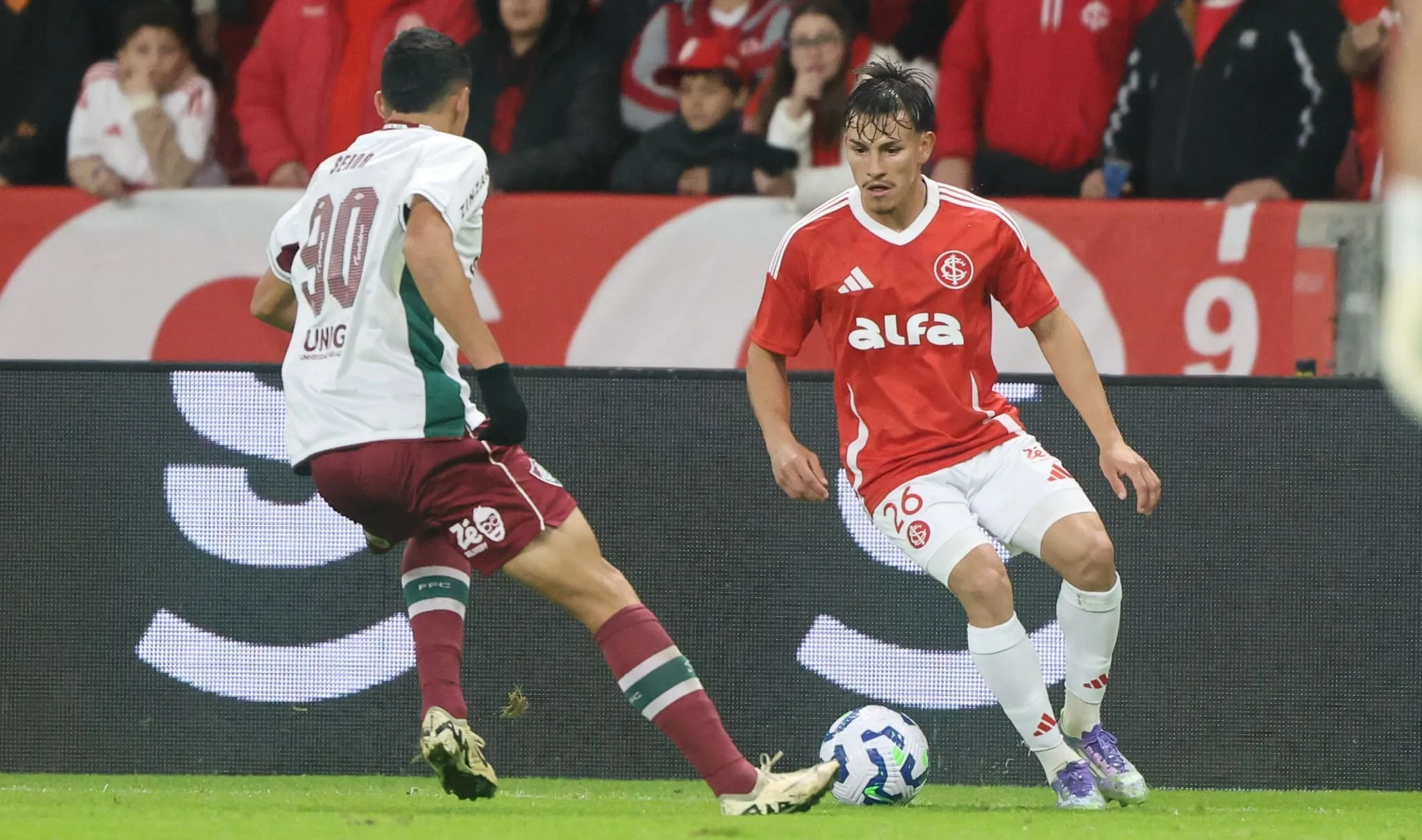 Bernabei contra o Fluminense (Foto: Ricardo Duarte/SCI) Inter Copa do Brasil
