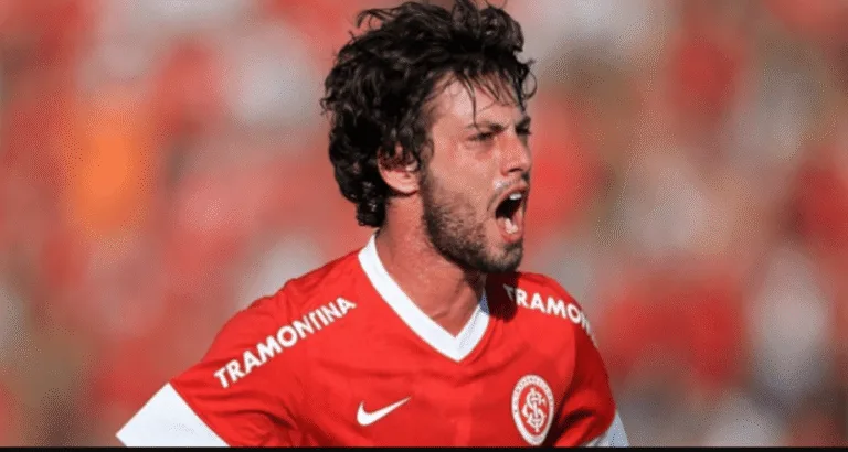 João Paulo em ação pelo Inter (Foto: Site do Inter)