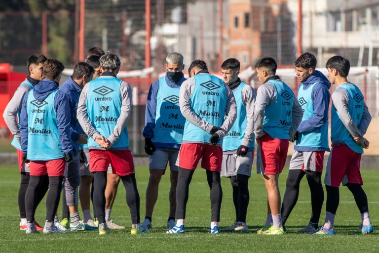 ocult Alan Rodríguez Colorados reagem com publicação de jogador que negocia com o Inter Alan Rodríguez Inter