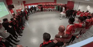 Jogadores do Inter no vestiário