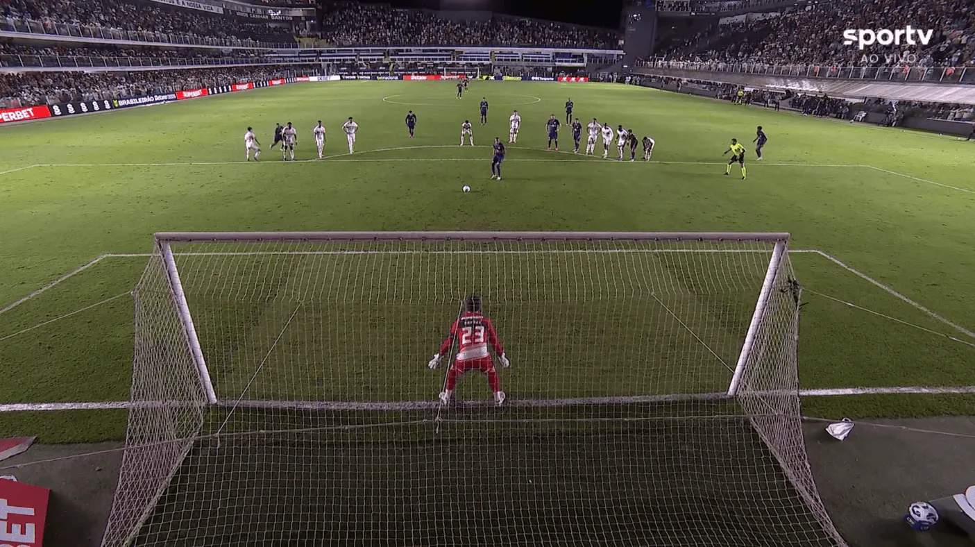 Jogo do São Paulo contra o Bragantino na Vila Belmiro