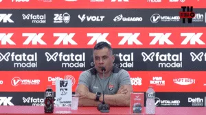 Jair Ventura no Vitória (Reprodução)