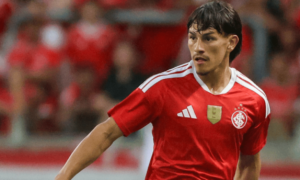 Lateral Bernabei pelo Inter