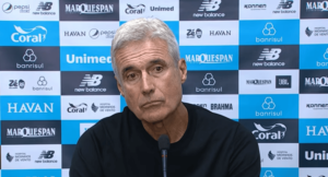 Técnico Luis Castro no Grêmio