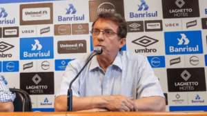Presidente do Grêmio Odorico Roman