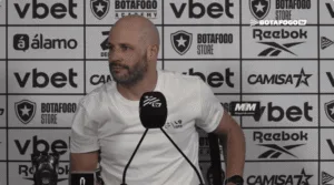 Técnico Franclim Carvalho no Botafogo