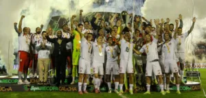 Grupo de jogadores do Inter campeão da Recopa Gaúcha