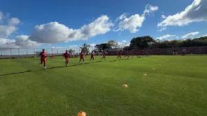 Grupo do Inter no CT Parque Gigante