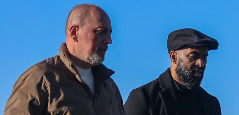 Alessandro Barcellos e Fabinho Soldado no CT do Inter