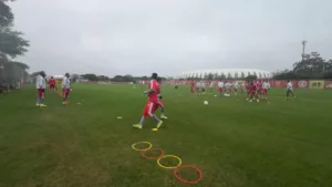 Grupo do Inter no CT Parque Gigante