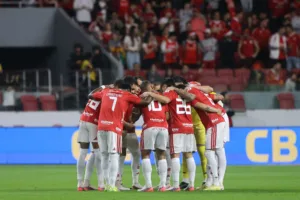 Grupo de jogadores do Inter
